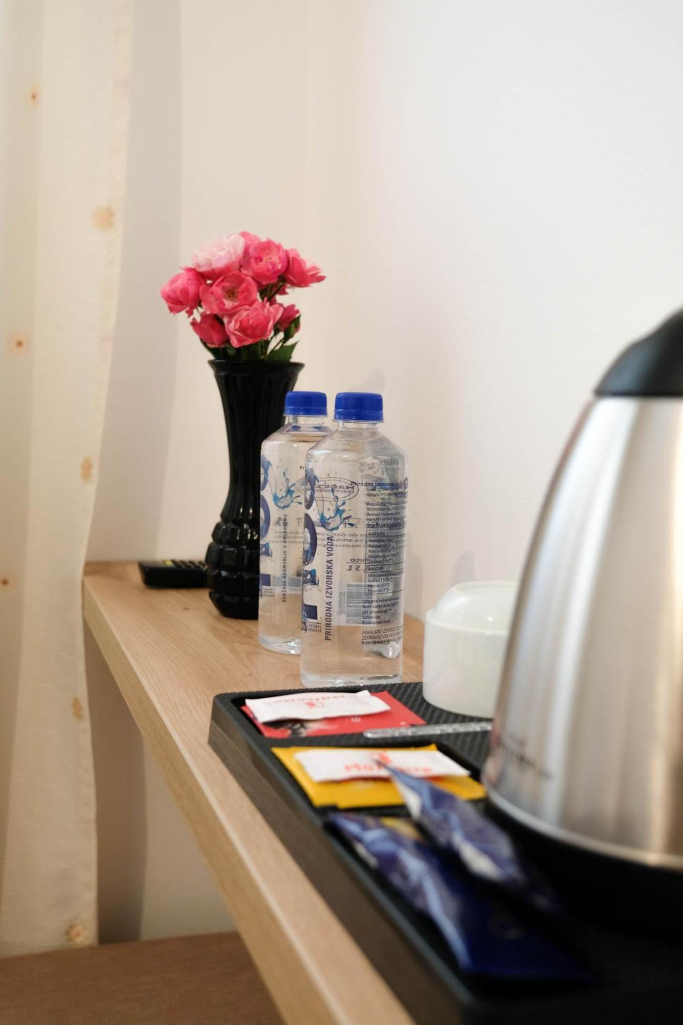 Bed And Breakfast Vijecnica Сараево Экстерьер фото