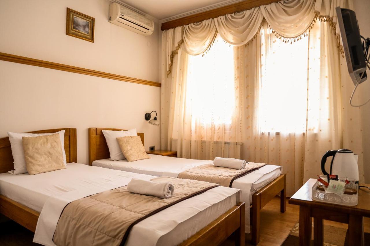 Bed And Breakfast Vijecnica Сараево Экстерьер фото
